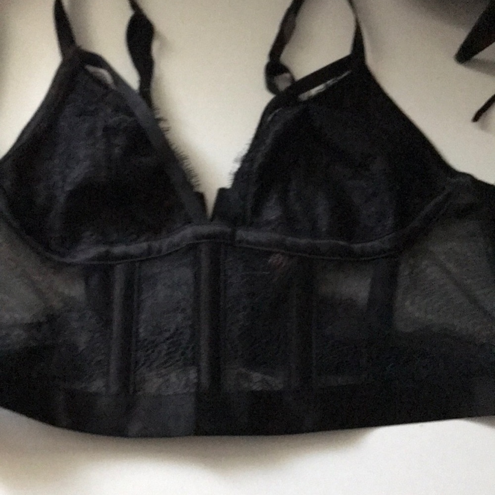 Strappy lace bustier  medium